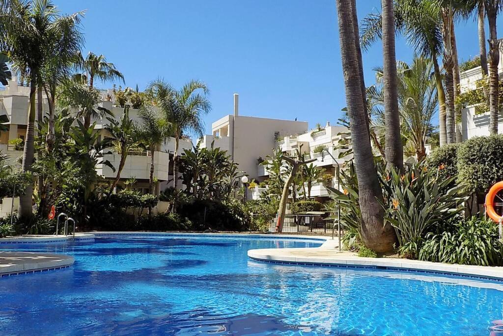 Fuente Aloha Apartment Marbella Exterior foto